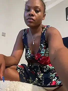 dellah27 (F young) - Tease me DADDIE 🤭🌹🌹