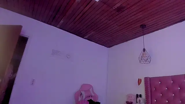 jade_rey_ (F teen) - show your pussy