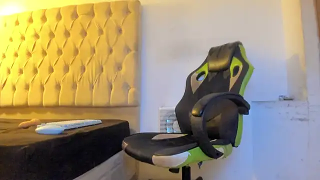 Darkknightx01 live sex cam