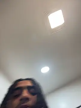 Mellyj053 live sex cam