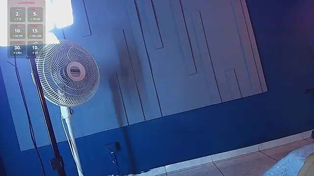 coral_fox - CORAL_FOX's free webcam