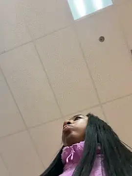 Webcam Model (LeBimbo)  is live.Free join now!