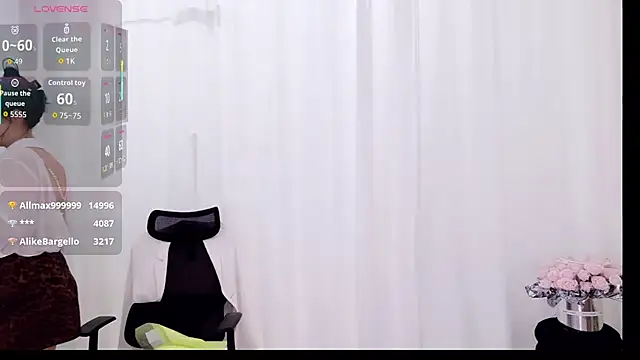 美女yangyang-777在线直播