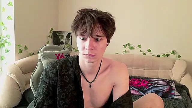 AnthonyCuutie's live cam