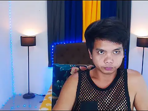 ianhardfucker (M young) - LETS CUM IN MY ROOM