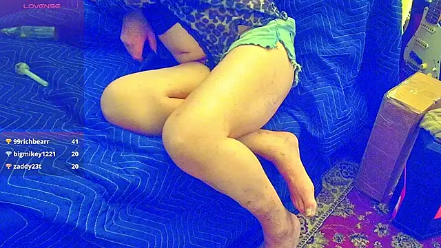 DoMeDoggyNow Live Webcam on Stripchat