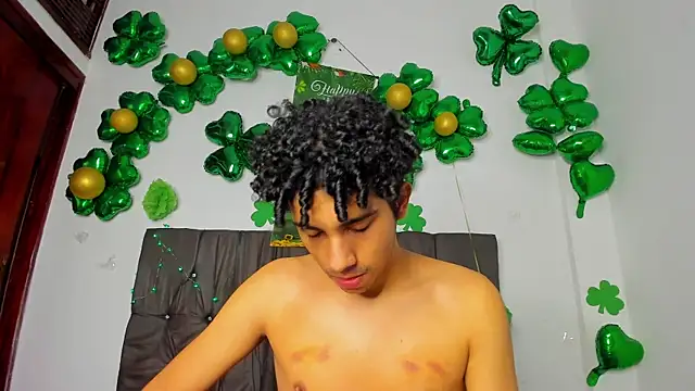 gay_red_room - Gay_Red_Room's free webcam