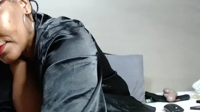 bustymelonssxxxx - BustyMelonssXXXX's free webcam