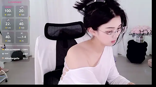 美女yangyang-777在线直播