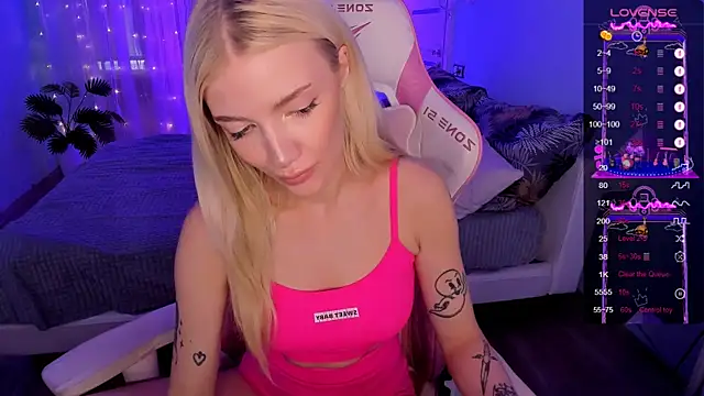 anyataylor_ (F young) - spank my ass  10 times