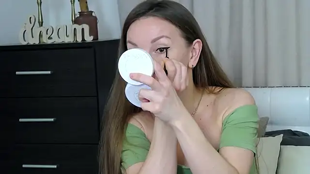 brandy_gem (F milf) - Flash boobs/pussy