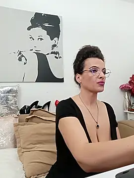 rebeccanoble (F milf) - Oil  big ass 🍑🍑