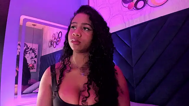 Sofi_Fox_ live sex cam