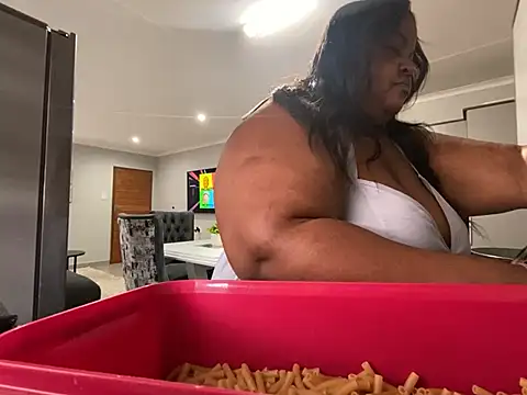 misslola27 - MissLola27's free webcam - UK Sex Cams