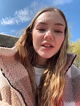 milamoone (F young) - 😍Naked TITS, bold move🍒