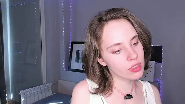 CrystaLeah live sex cam