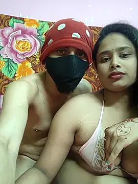 Live cam model Seducing_couple broadcasting live