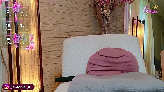 bella_posh (F teen) - Erotic Dance With Oil Show