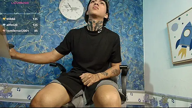 tessarion_black (M twink) - make smile