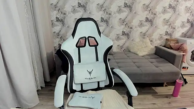 lis_kollen - Lis_Kollen's free webcam - UK Sex Cams