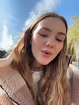 milamoone (F young) - 😍Naked TITS, bold move🍒