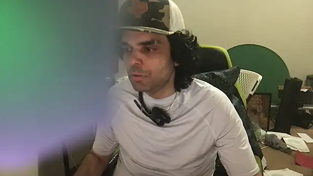 kungfupanda001 - KungFuPanda001's free webcam - UK Sex Cams