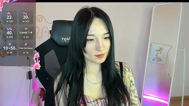 aliceeinwonderlanddd - AliceeinWonderlanddd's free webcam - UK Sex Cams