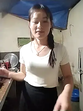 little-green-sprout (F young) - Kiss me ❤️❤️