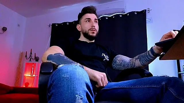 mightyaaron66 (M young) - 𖤐🔥 parTy Time ,House parTy  !  💨𖤐