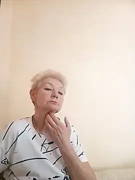 Webcam Model (Calypso-Loove)  is live.Free join now!