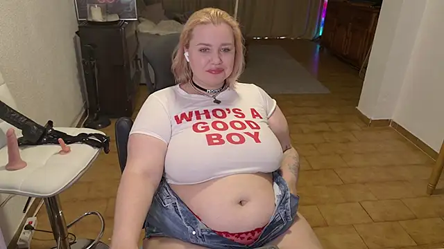 margotgrey (F milf) - show boobs