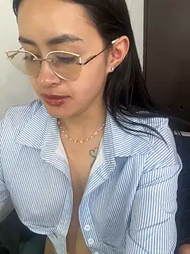 Anni_Rose from StripChat is Freechat