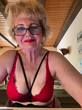 BoloshkaBlonda Live Webcam on Stripchat