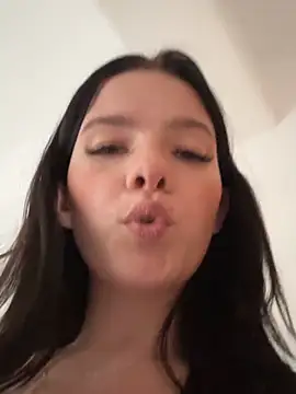 roxiblack (F young) - Blow dildo + 2 lips and snap for LT