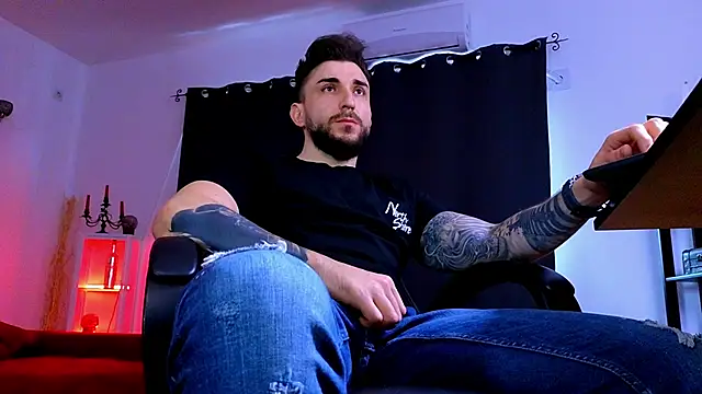 mightyaaron66 (M young) - 𖤐🔥 parTy Time ,House parTy  !  💨𖤐