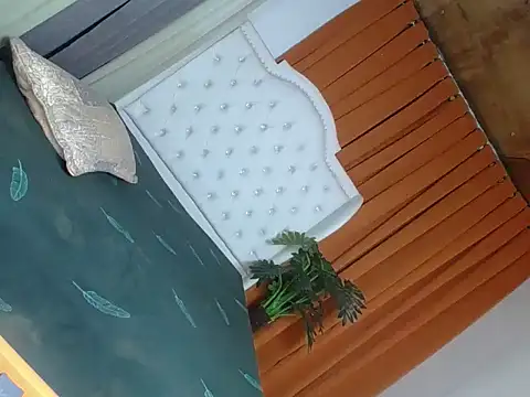 sweet_18nicole (T young) - public cum