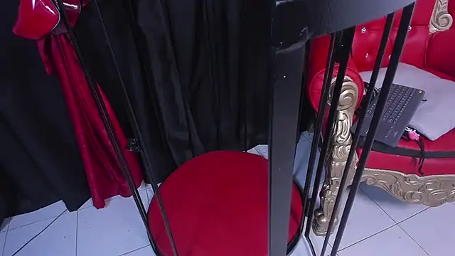 lilithara - LiliThara's free webcam