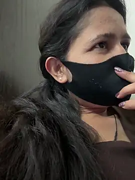 Webcam Model (raavigirl)  is live.Free join now!