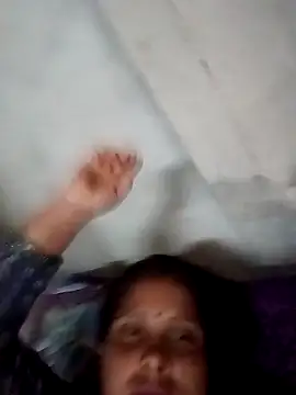 Webcam Model (Shreya_pandit)  is live.Free join now!