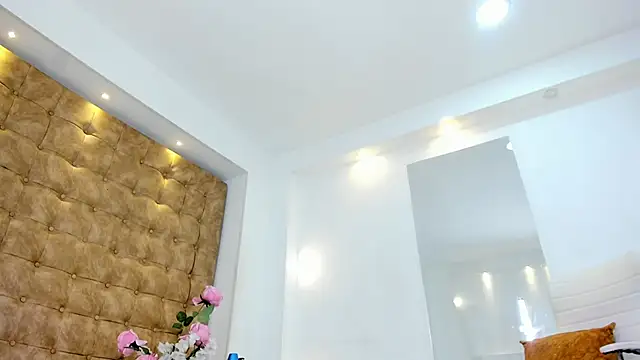 violet_giraldo - Violet_giraldo's free webcam - UK Sex Cams