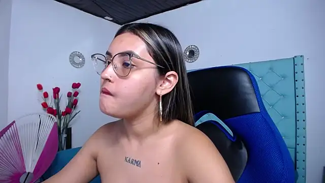 kathe-mills235 - Kathe-mills235's free webcam