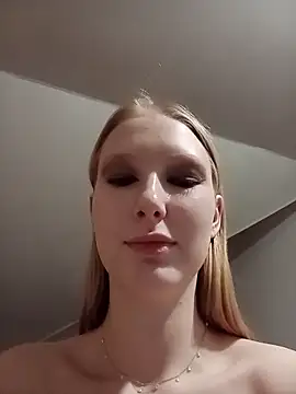 tanyasavel - TanyaSavel's free webcam - UK Sex Cams