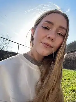 milamoone (F young) - 😍Fuck my WET PUSSY 2 fingers WOW!🔥