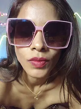 Ivy_the_goddess from StripChat is Freechat