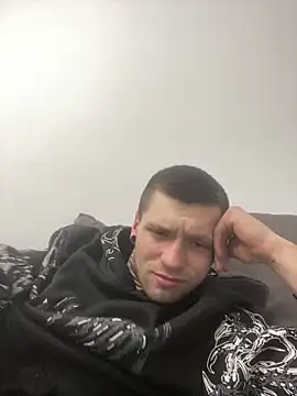 skuty24 - Skuty24's free webcam - UK Sex Cams