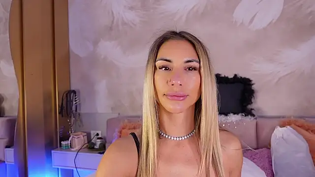 jullyblair (F milf) - SQUIRT LIKE A FOUNTAIN lt gets a video