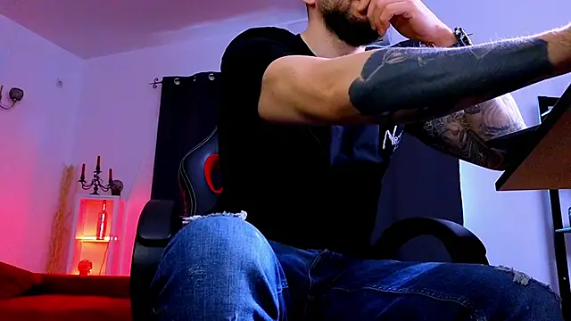 mightyaaron66 (M young) - 𖤐🔥 parTy Time ,House parTy  !  💨𖤐