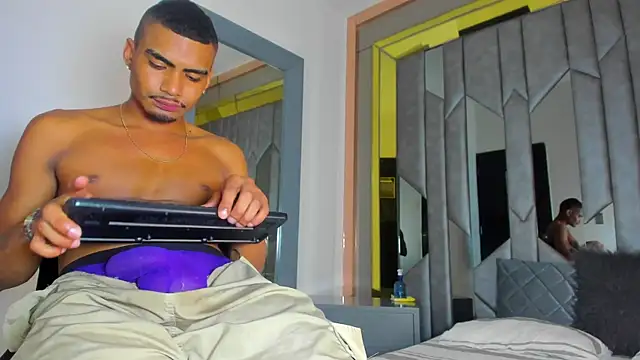 Rpoolrboy's live cam