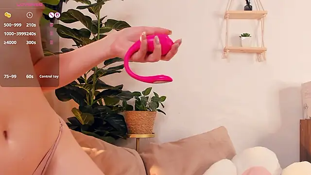 LaureMestler's live cam