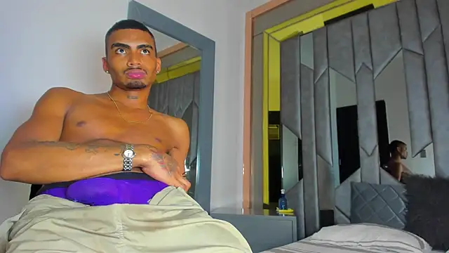 Rpoolrboy live sex cam